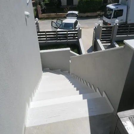 Paparouna Apartment *